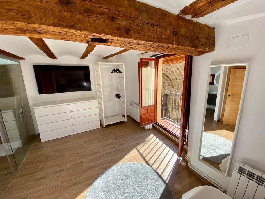 Villa Sol Casa Con Cueva Privada Y Vistas A La Iglesia Requena Eksteriør billede