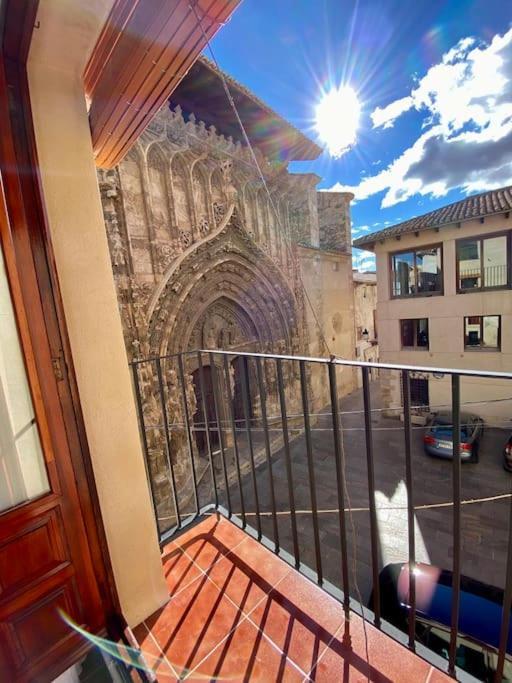 Villa Sol Casa Con Cueva Privada Y Vistas A La Iglesia Requena Eksteriør billede