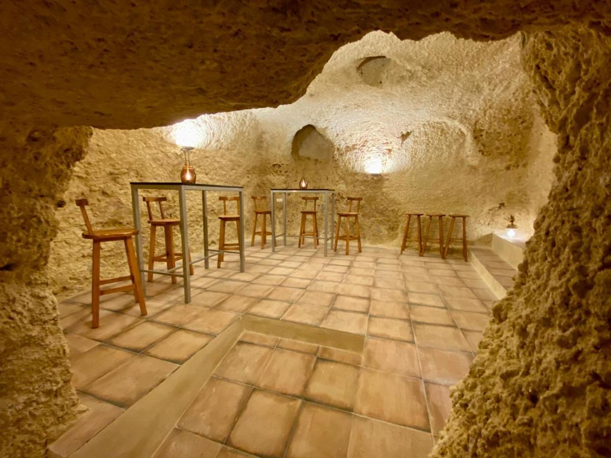 Villa Sol Casa Con Cueva Privada Y Vistas A La Iglesia Requena Eksteriør billede